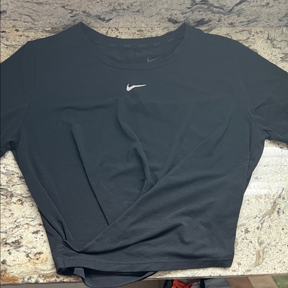 Nike Black Short Sleeve Tee with Logo - Picture 1 of 3